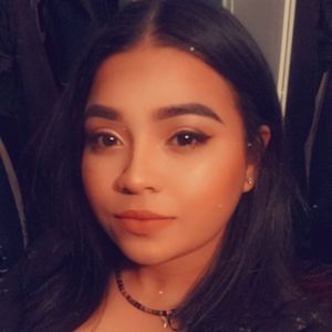 Meet your Posher, Dania